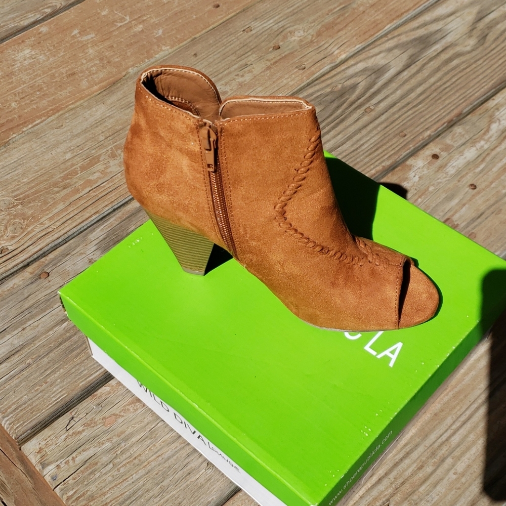 NW Open Toe Heels